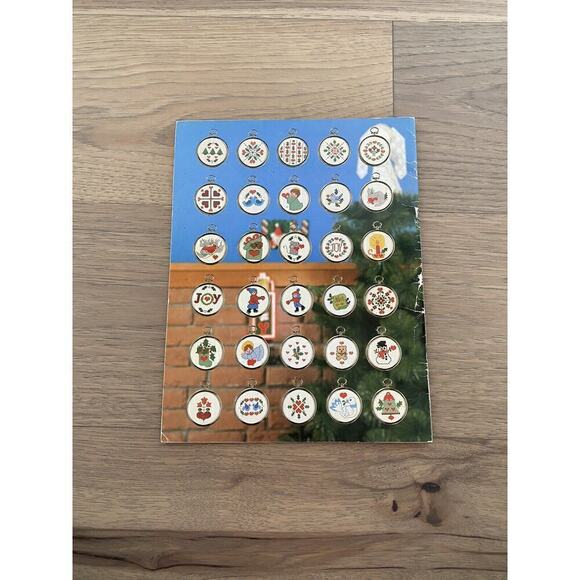 Vintage Kount on Kappie Put Your Heart in Christmas Cross Stitch Book 48 - Picture 4 of 9